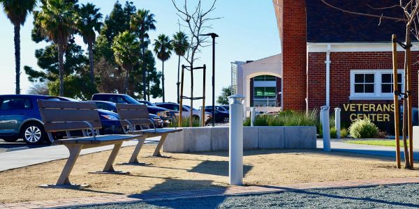 Wishbone-Bayview-Park-Benches-at-California-Maritime-Academy-in-Vallejo-California