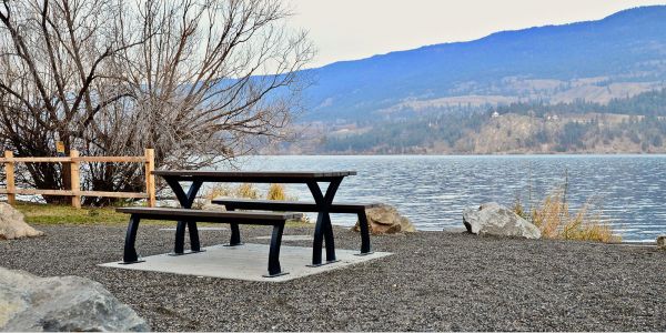Wishbone-Parker-Picnic-Table-in-Lake-Country-BC-(1)